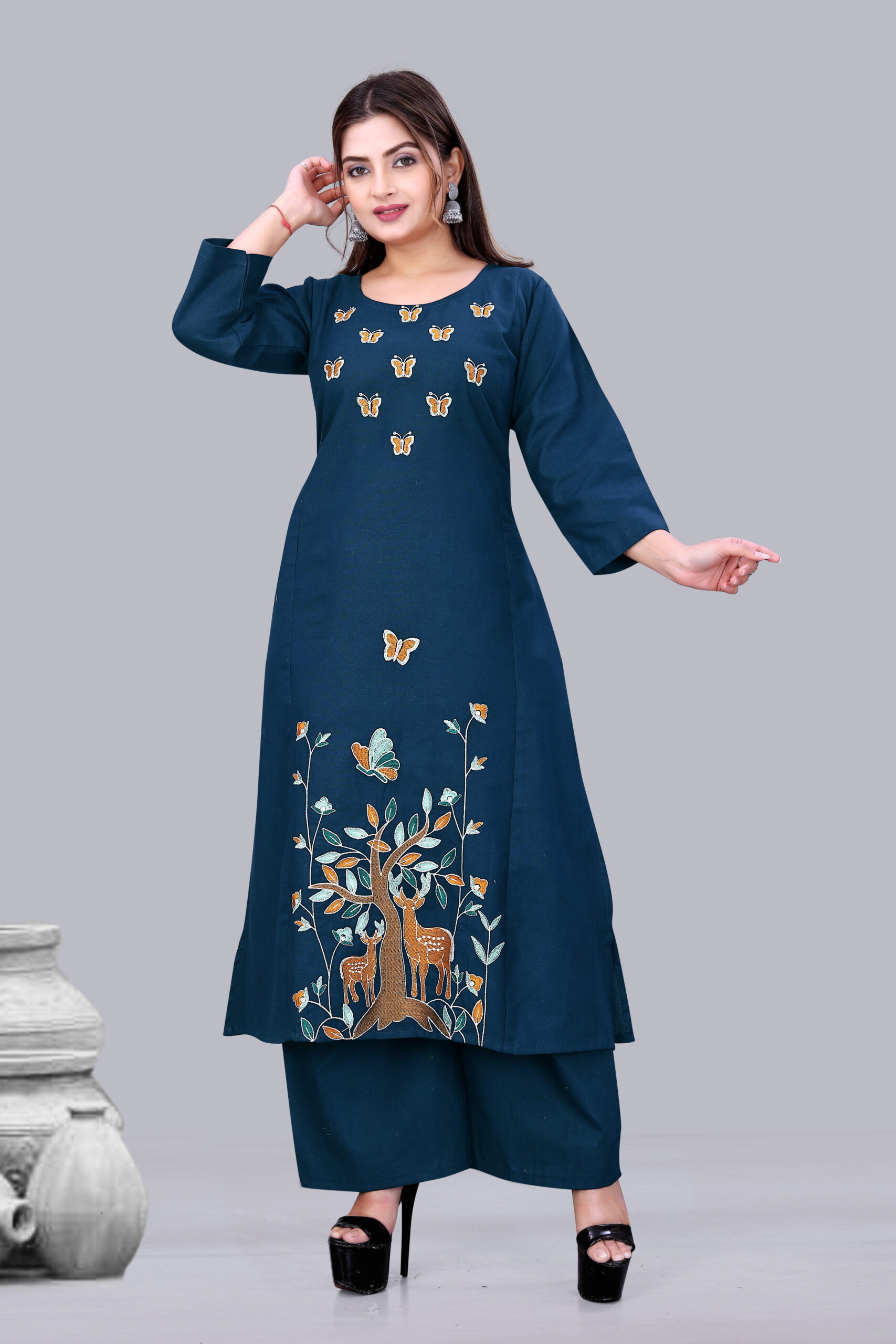 Surili Women’s Navy Blue Flax Cotton Embroidery Work Kurta