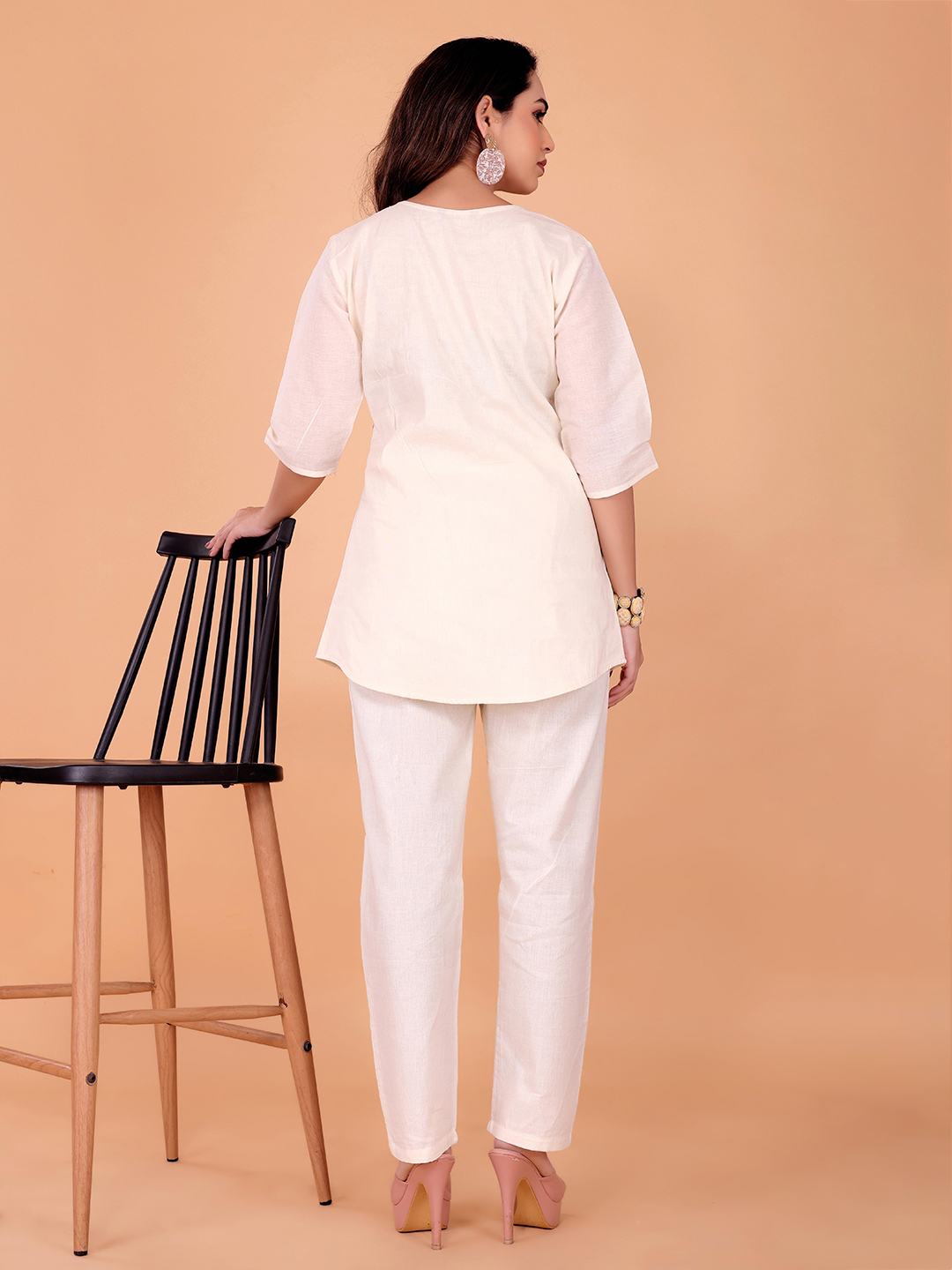 Surili Off White Khadi Cotton Embroidered Tunic Ethnic Wear - Image 3