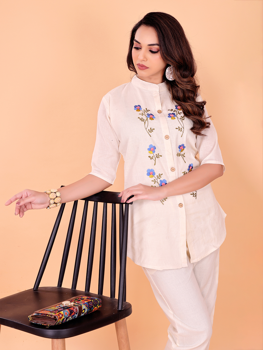 Surili Off White Khadi Cotton Embroidered Comfortable Ethnic and Daily Wear - Image 6