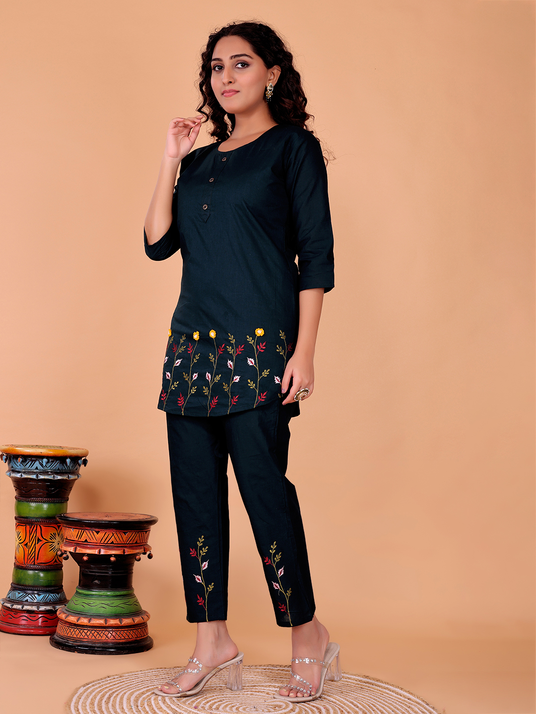 Surili Women's Navy Blue Cotton Embroidery Co-Ord Set - Image 4